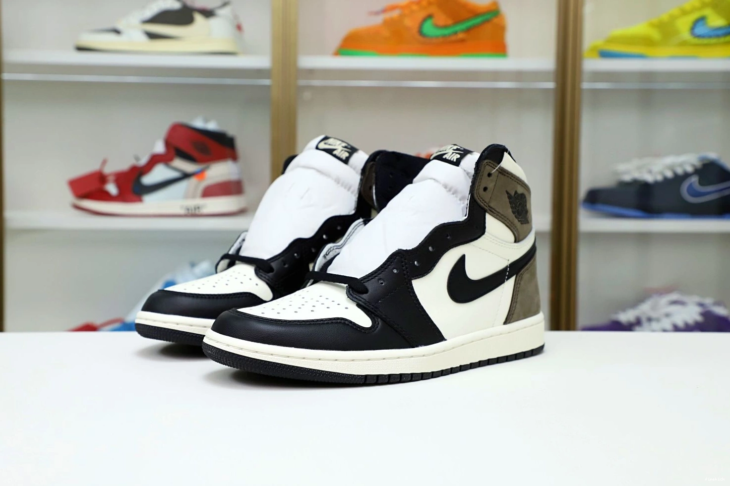 OG MOCHA' AIR 'DARK RETRO HIGH 1 JORDAN 1231